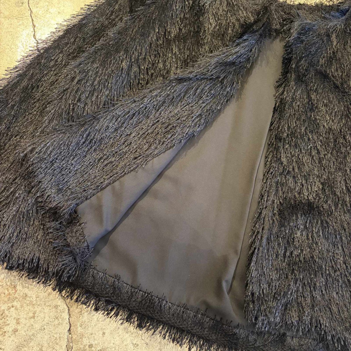 画像4: BLACK COLOR SHAGGY DESIGN SHORT CARDIGAN / Ladies M (4)