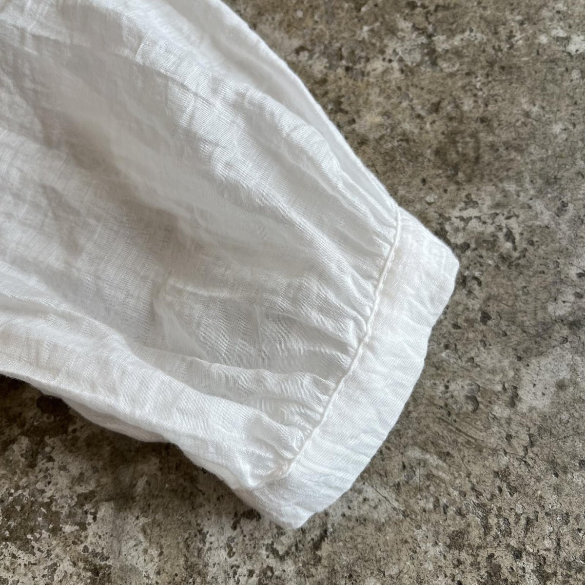 画像5: FRONT FRILL LINE DESIGN SHEER L/S BLOUSE / Ladies M (5)