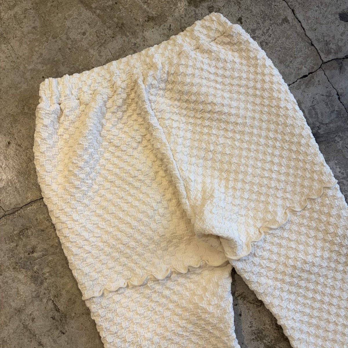 画像11: EMBOSS DESIGN STITCH LINE FLARE PANTS / W26~W35 (11)