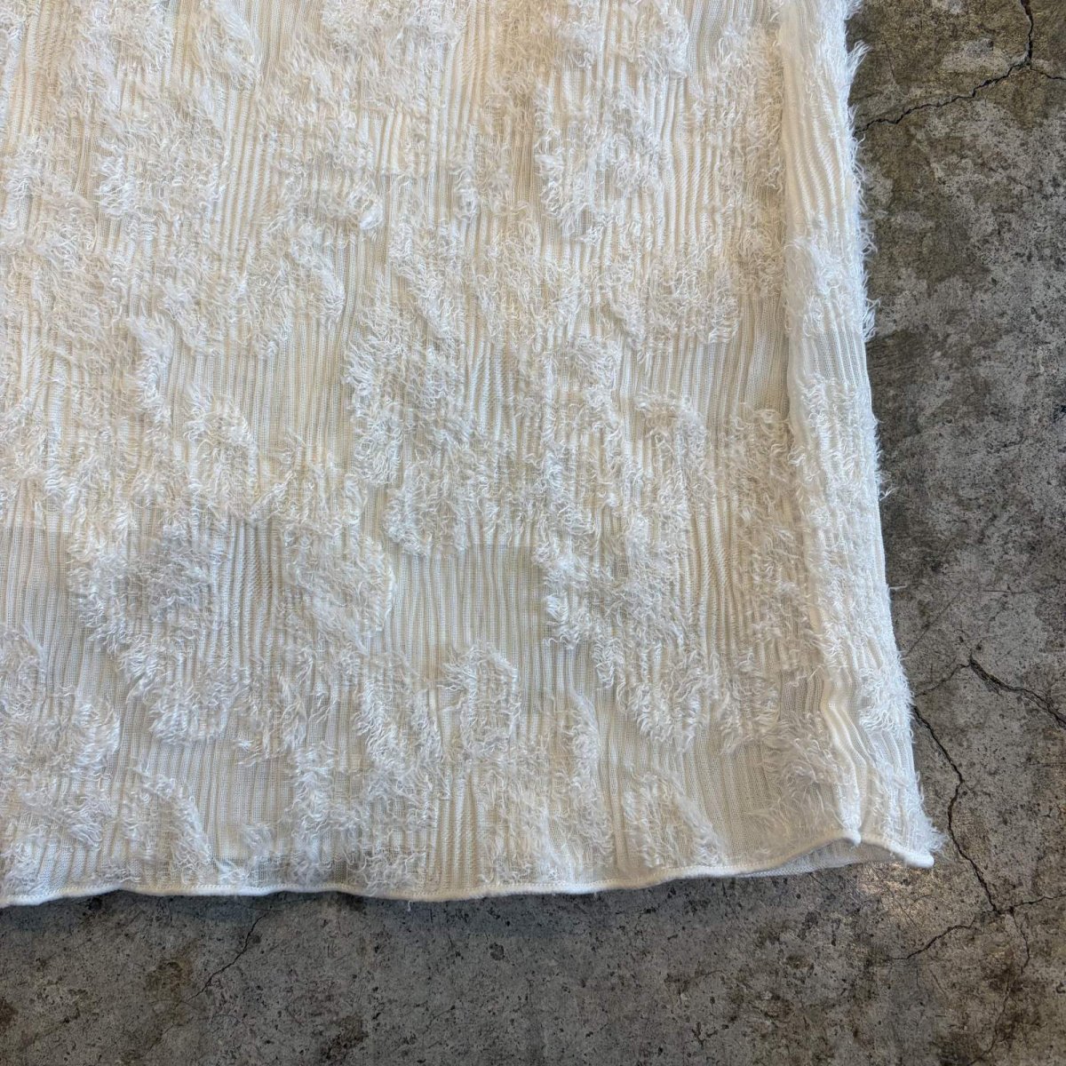 画像5: WHITE COLOR SHORT SHAGGY ALL OVER PATTERN DESIGN SKIRT / W25~W40 (5)