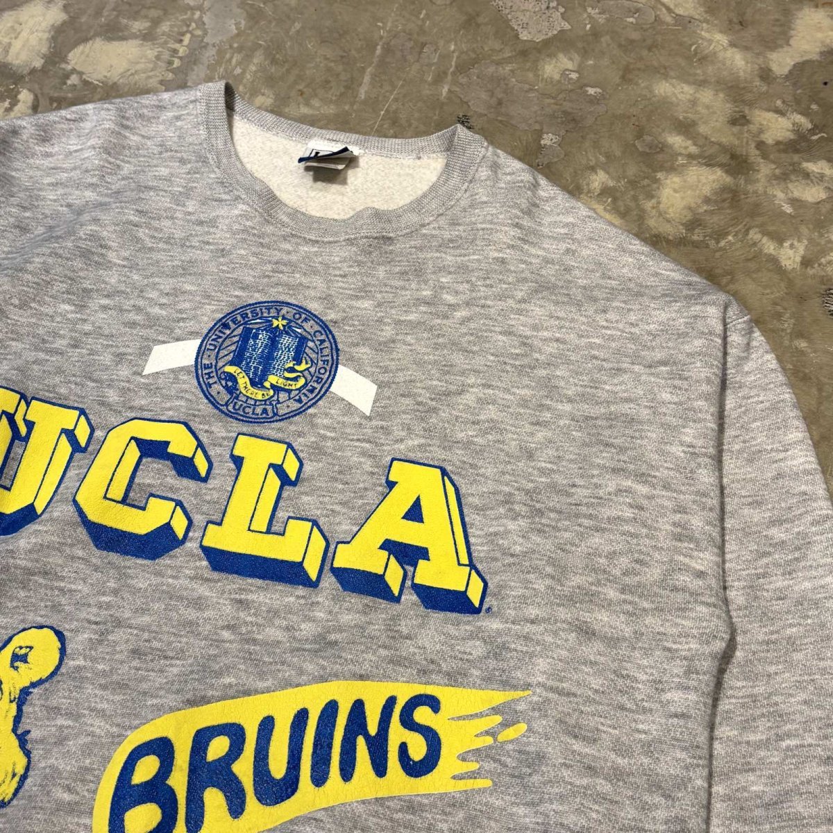 画像4: 90's "UCLA" FRONT PRINTED SWEAT / Mens XL / MADE IN USA (4)