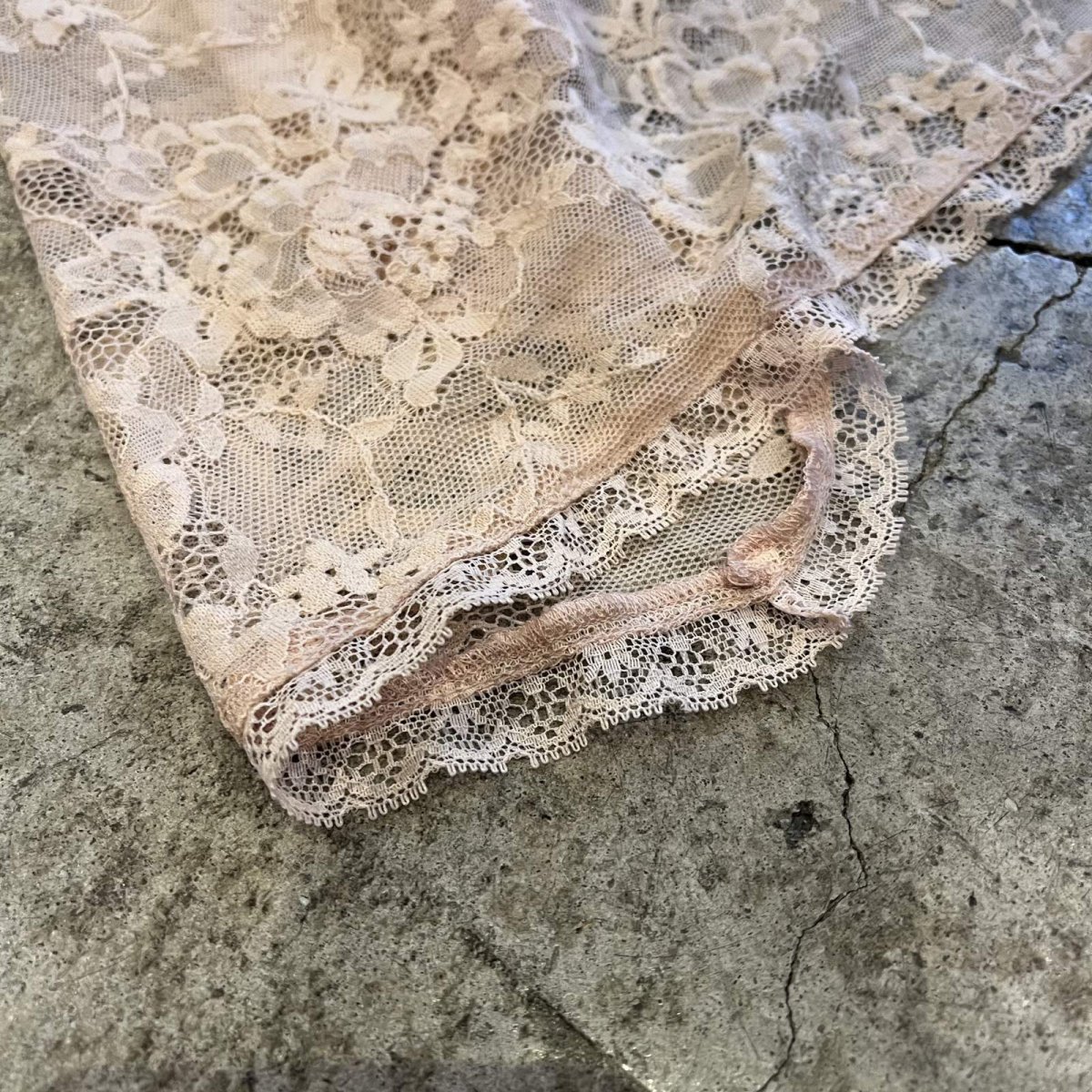 画像3: PALE TONE LACE PATTERN ASYMMETRY DESIGN LINGERIE  / Ladies M(L)  (3)