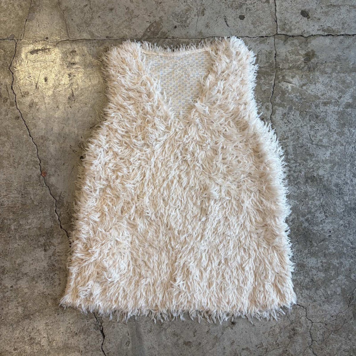 画像1: COLOR DESIGN SHAGGY LONG VEST / Ladies M (1)