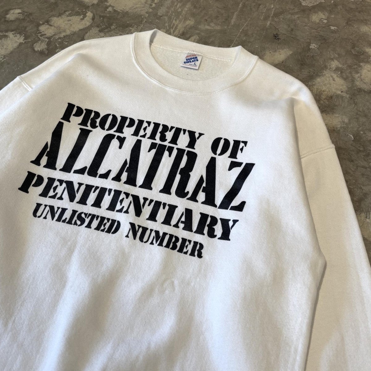 画像4: 90's "ALCATRAZ" FRONT PRINTED SWEAT / Mens L / MADE IN USA (4)
