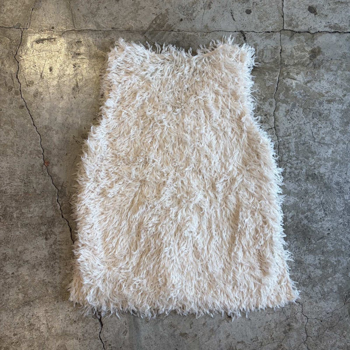 画像2: COLOR DESIGN SHAGGY LONG VEST / Ladies M (2)