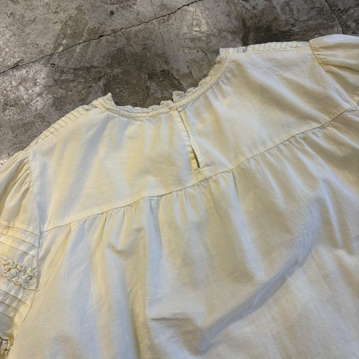 画像9: POINT FRILL LACE DESIGN SLEEVE S/S BLOUSE / Ladies M (9)