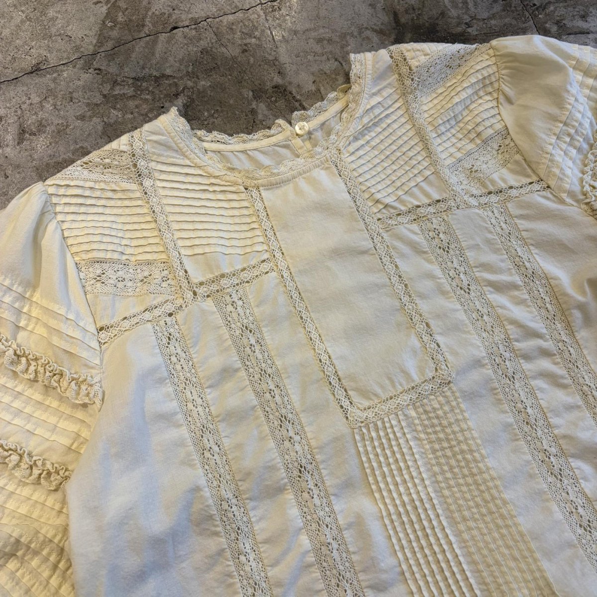 画像3: POINT FRILL LACE DESIGN SLEEVE S/S BLOUSE / Ladies M (3)