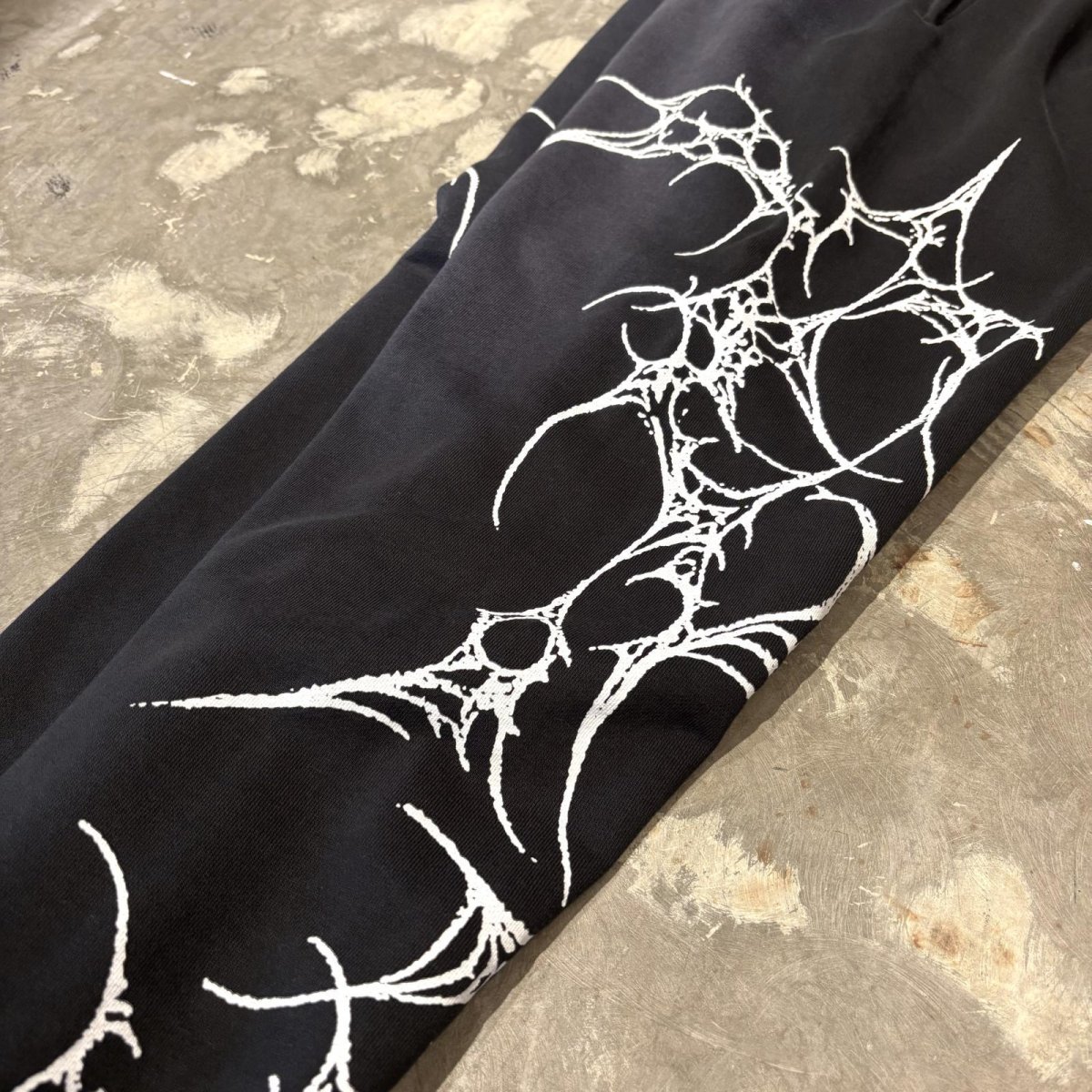 画像10: SIDE GRAPHIC PATTERN FADE SWEAT PANTS / FREE (10)