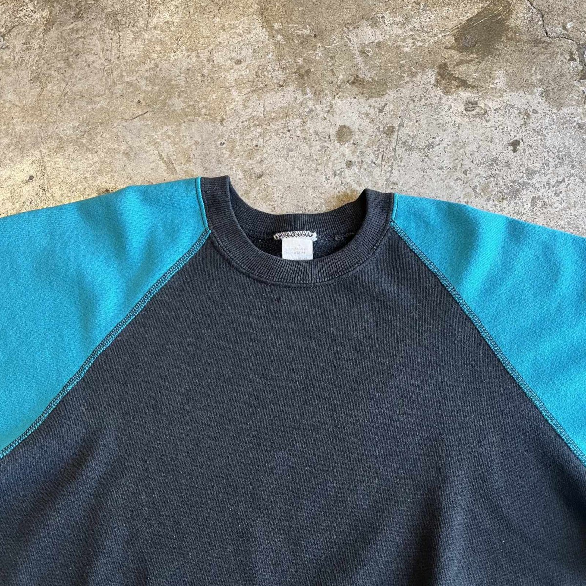 画像8: 80's BI COLOR DESIGN RAGLAN SEEVE L/S SWEAT / Ladies L / MADE IN USA (8)