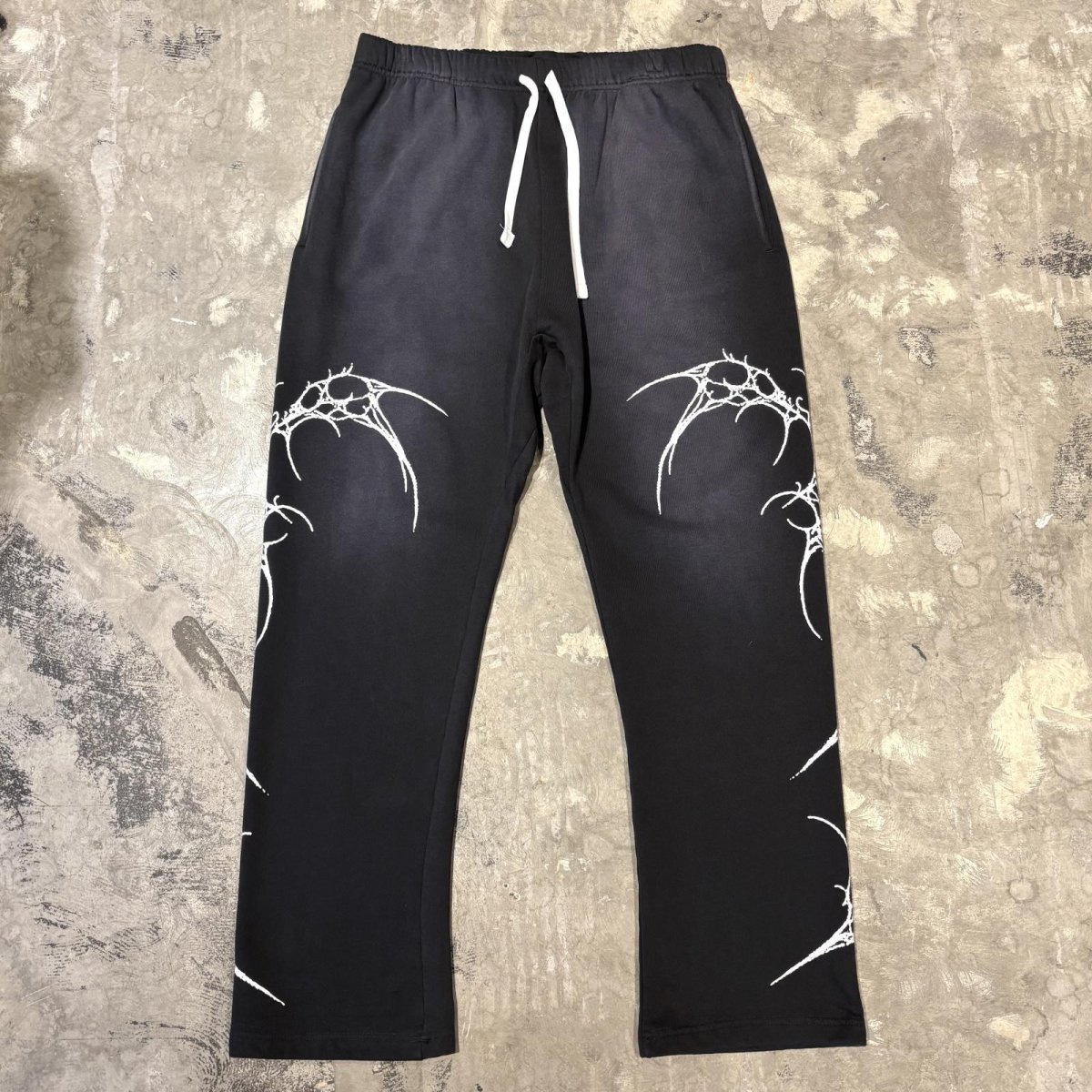 画像1: SIDE GRAPHIC PATTERN FADE SWEAT PANTS / FREE (1)