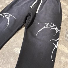 画像4: SIDE GRAPHIC PATTERN FADE SWEAT PANTS / FREE (4)