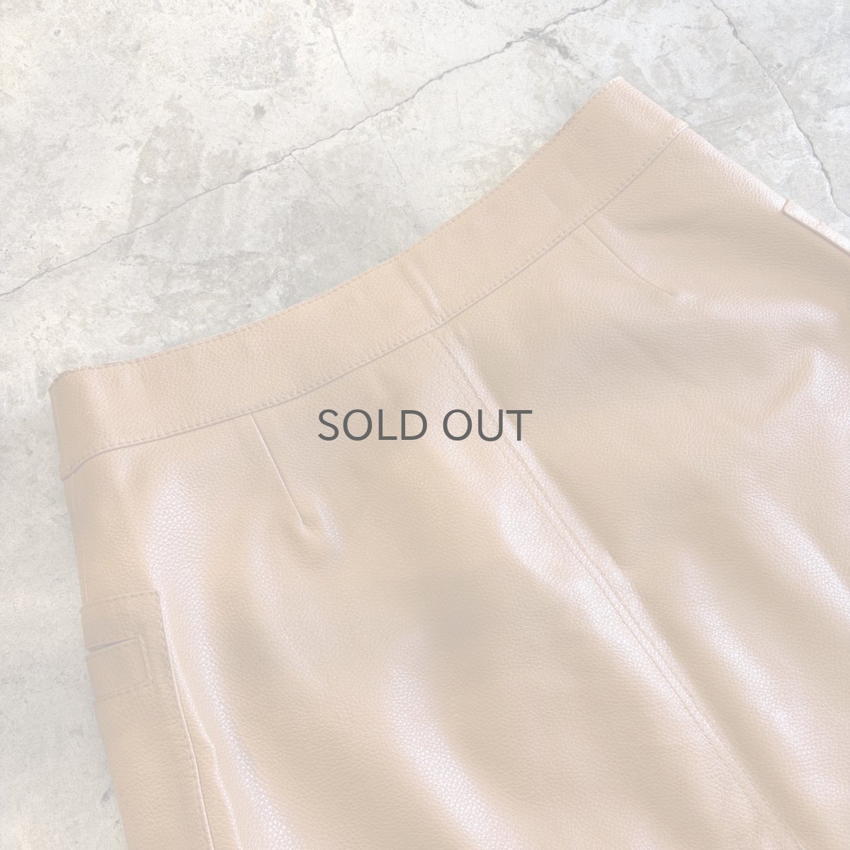 画像11: 【FREE PEOPLE】FAUX LEATHER FRONT ZIP DESIGN SKIRT / W30 (11)