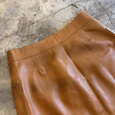 画像11: 【FREE PEOPLE】FAUX LEATHER FRONT ZIP DESIGN SKIRT / W30 (11)