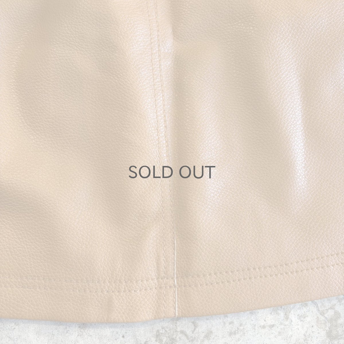画像12: 【FREE PEOPLE】FAUX LEATHER FRONT ZIP DESIGN SKIRT / W30 (12)