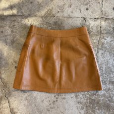 画像2: 【FREE PEOPLE】FAUX LEATHER FRONT ZIP DESIGN SKIRT / W30 (2)