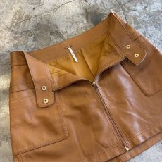 画像7: 【FREE PEOPLE】FAUX LEATHER FRONT ZIP DESIGN SKIRT / W30 (7)