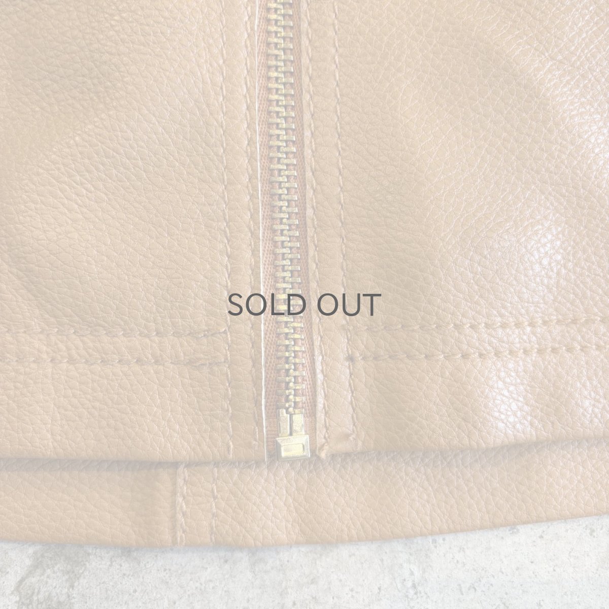 画像6: 【FREE PEOPLE】FAUX LEATHER FRONT ZIP DESIGN SKIRT / W30 (6)