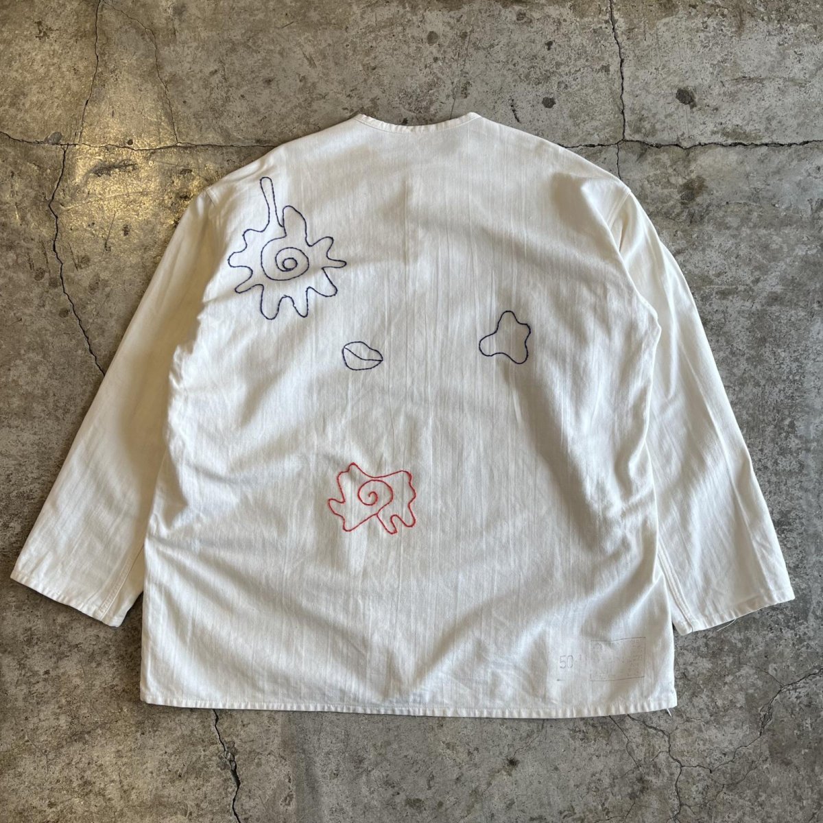 画像2: 2 COLOR ART EMBROIDERY PATTERN HENRY NECK DESIGN L/S TOPS / Ladies L (2)