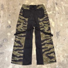 画像2: 【Wiz&Witch】"UNITED" TIGER CAMO DENIM PANTS / OS (2)