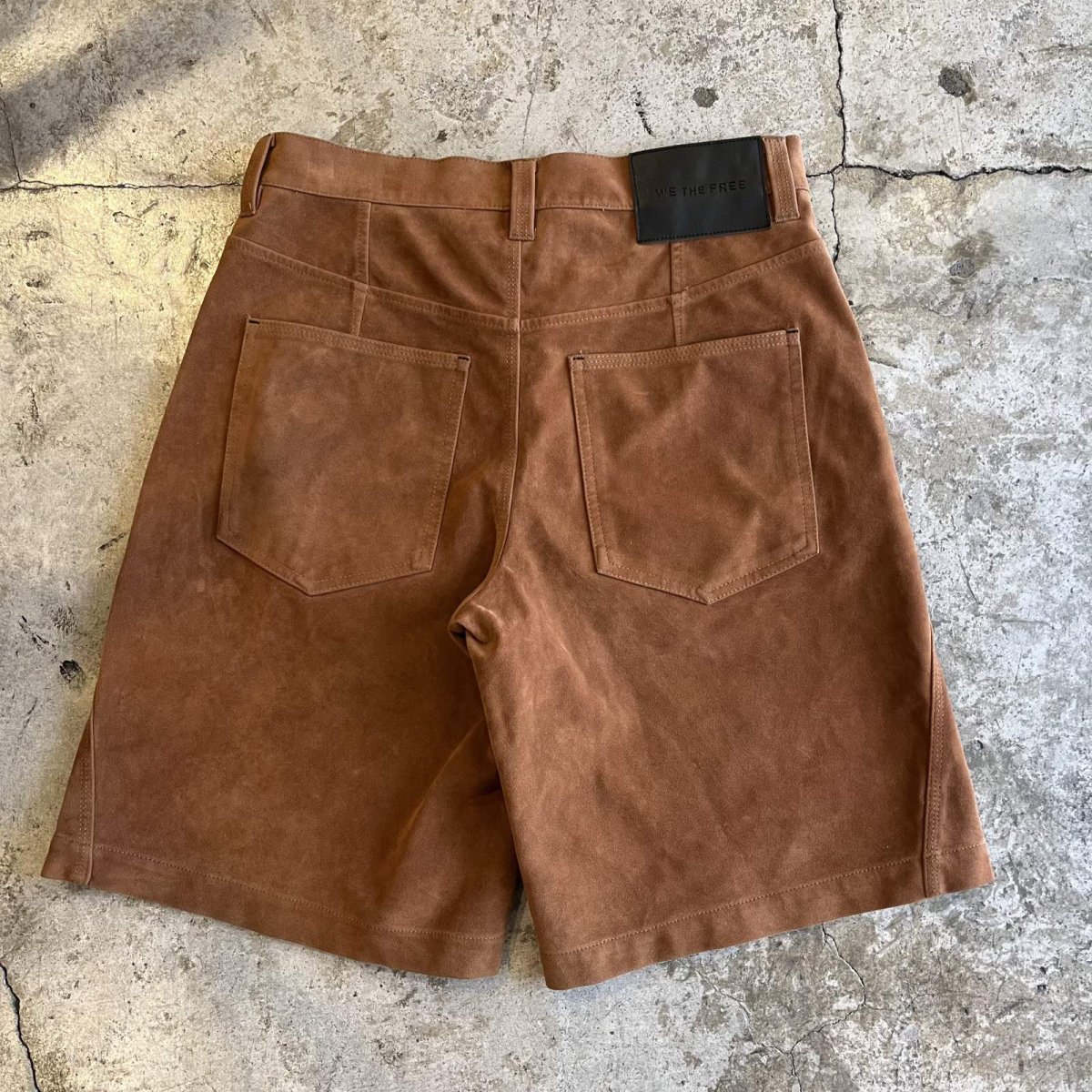 画像2: 【FREE PEOPLE】SUEDE LEATHER HALF DESIGN PANTS / W31(27) (2)