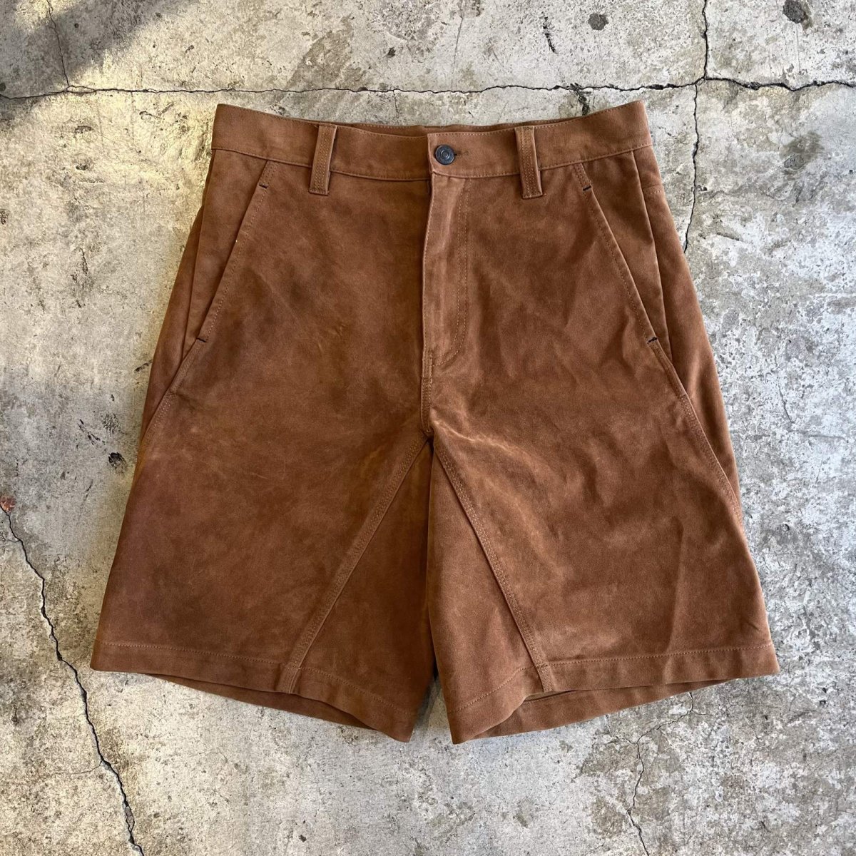 画像1: 【FREE PEOPLE】SUEDE LEATHER HALF DESIGN PANTS / W31(27) (1)