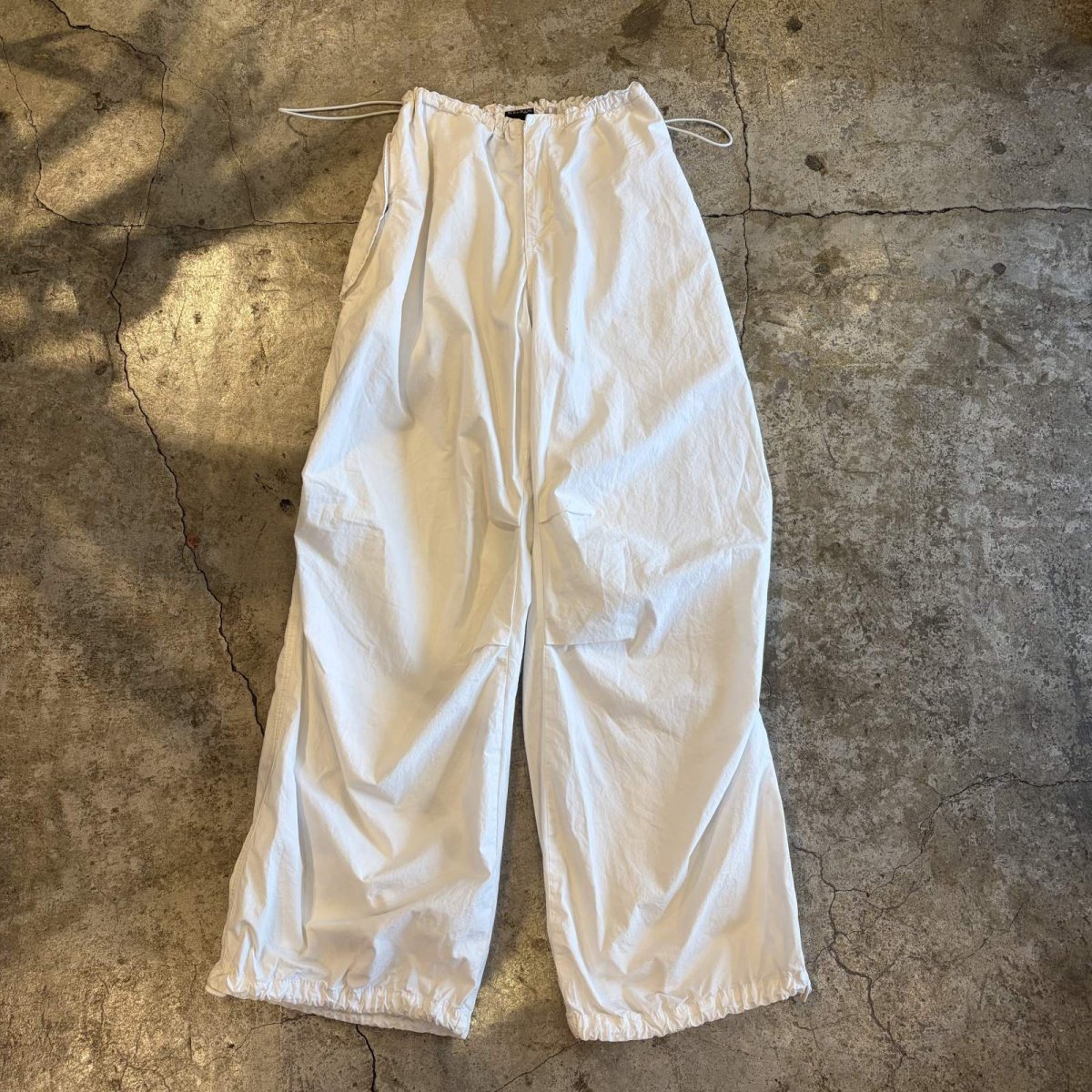画像1: DRAW CORD DESIGN WHITE COLOR PANTS / FREE~W39 (1)