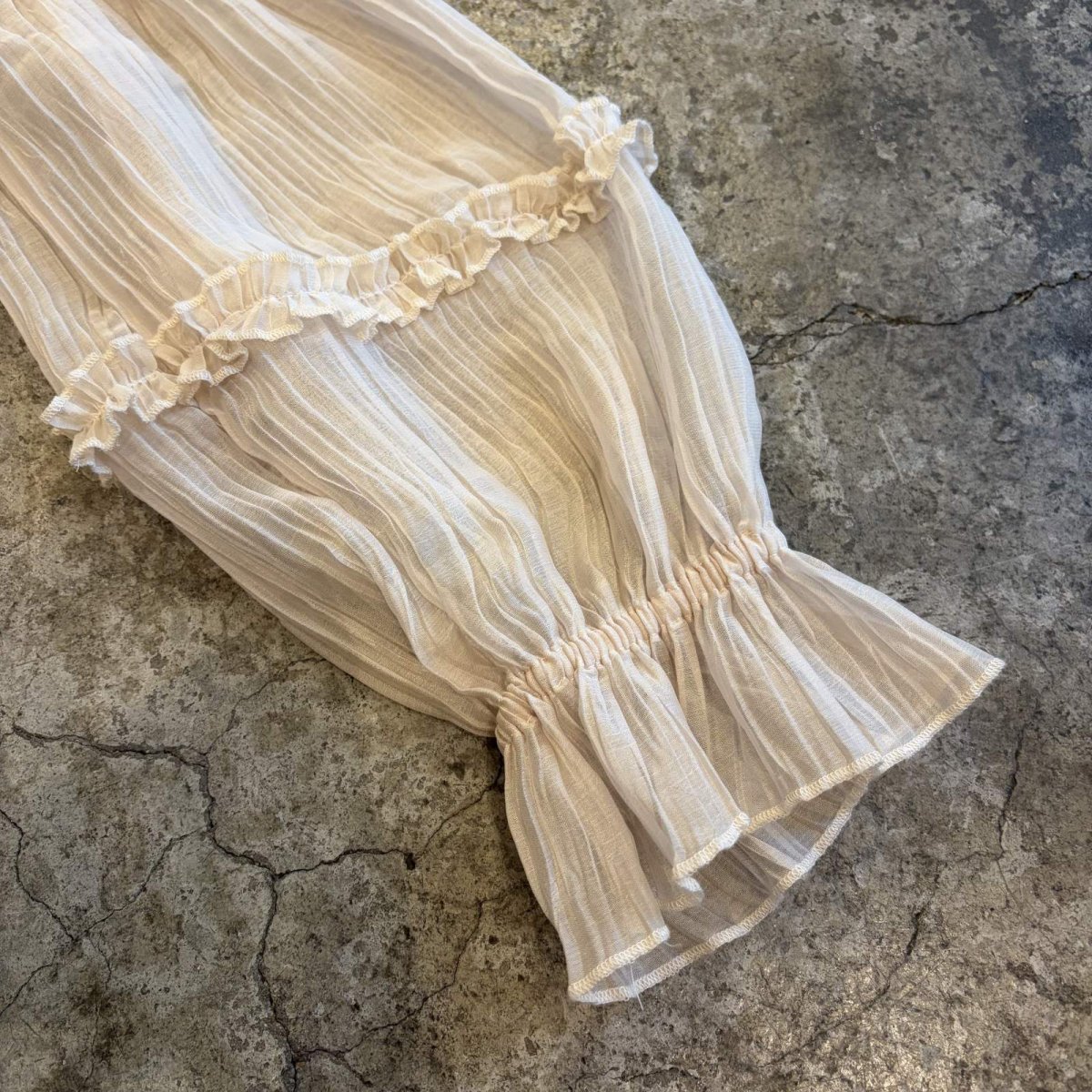 画像5: SHEER DESIGN VOLUME SLEEVE L/S TOPS / Ladies M (5)