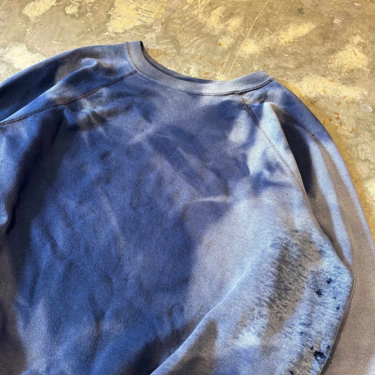 画像4: 80's BLEACHED CRASH DAMAGE RAGLAN SLEEVE SWEAT / Mens L (4)