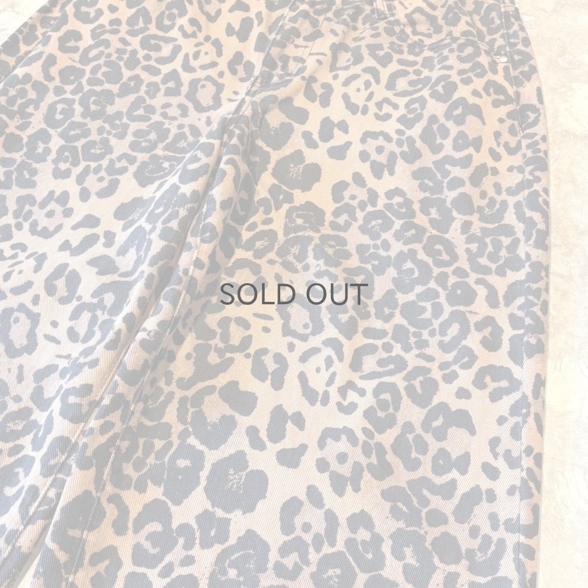 画像4: ALL OVER LEOPARD PATTERN WIDE SILHOUETTE PANTS / W31 (4)