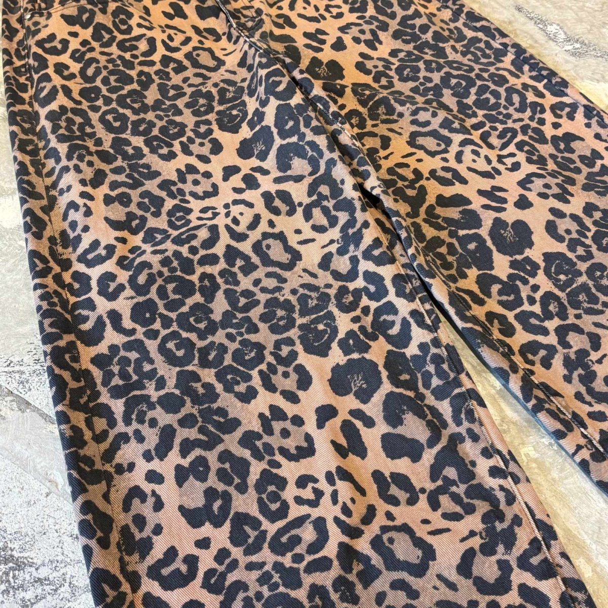 画像5: ALL OVER LEOPARD PATTERN WIDE SILHOUETTE PANTS / W31 (5)
