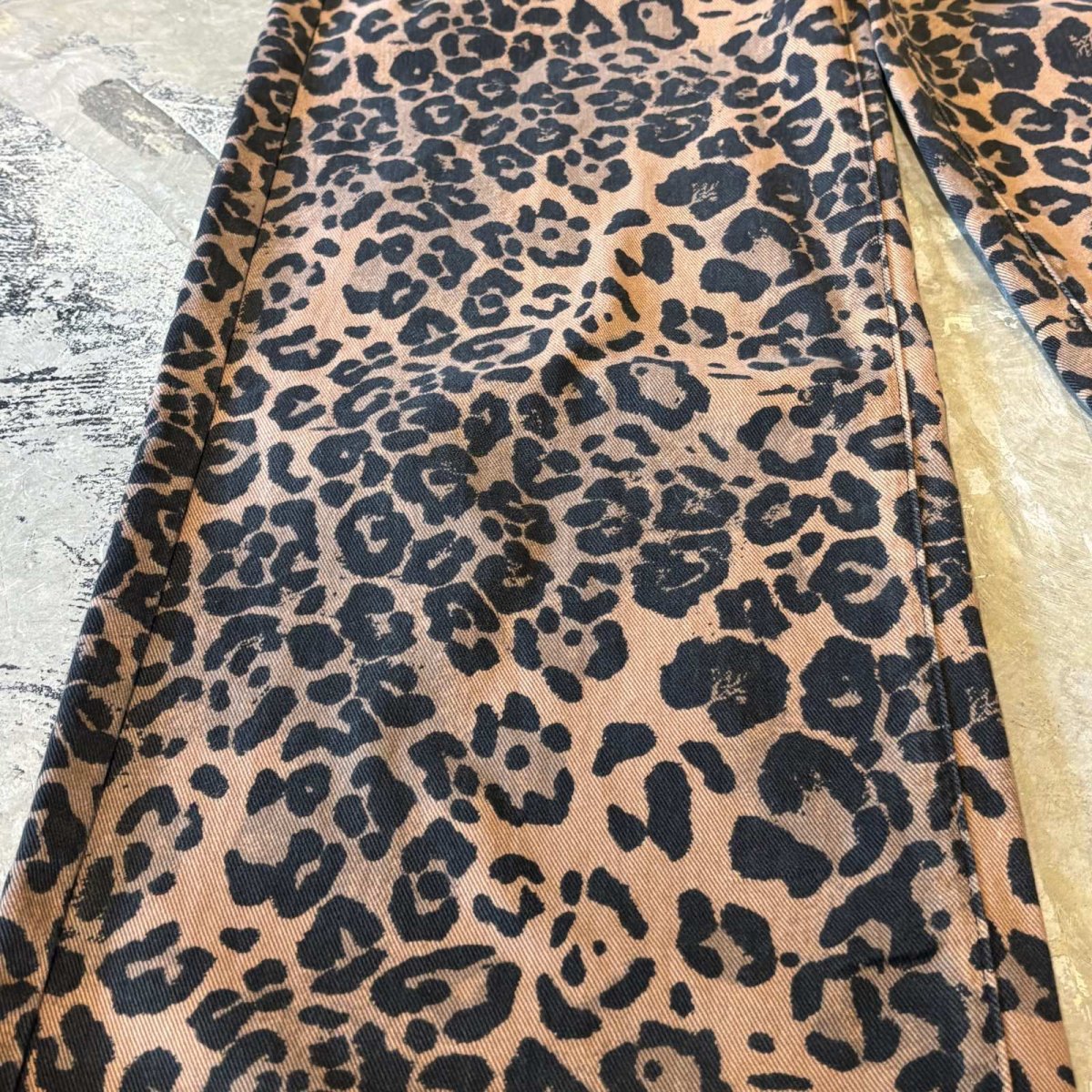 画像7: ALL OVER LEOPARD PATTERN WIDE SILHOUETTE PANTS / W31 (7)