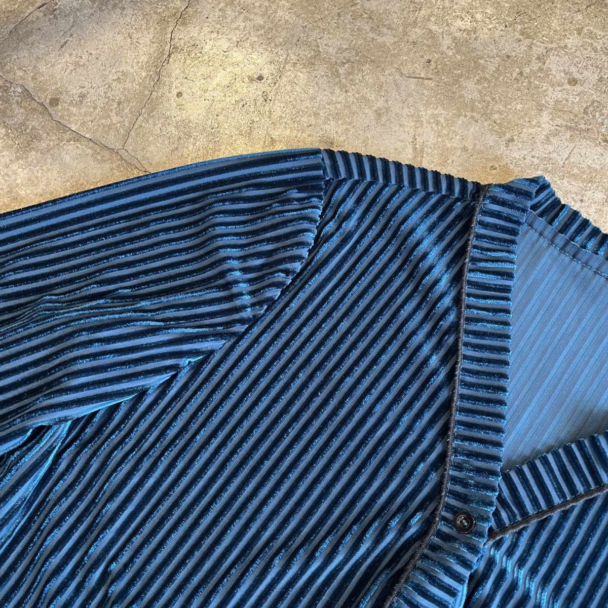 画像9: COLOR VELVET STRIPE PATTERN V NECK DESIGN L/S SHIRT / Ladies L (9)