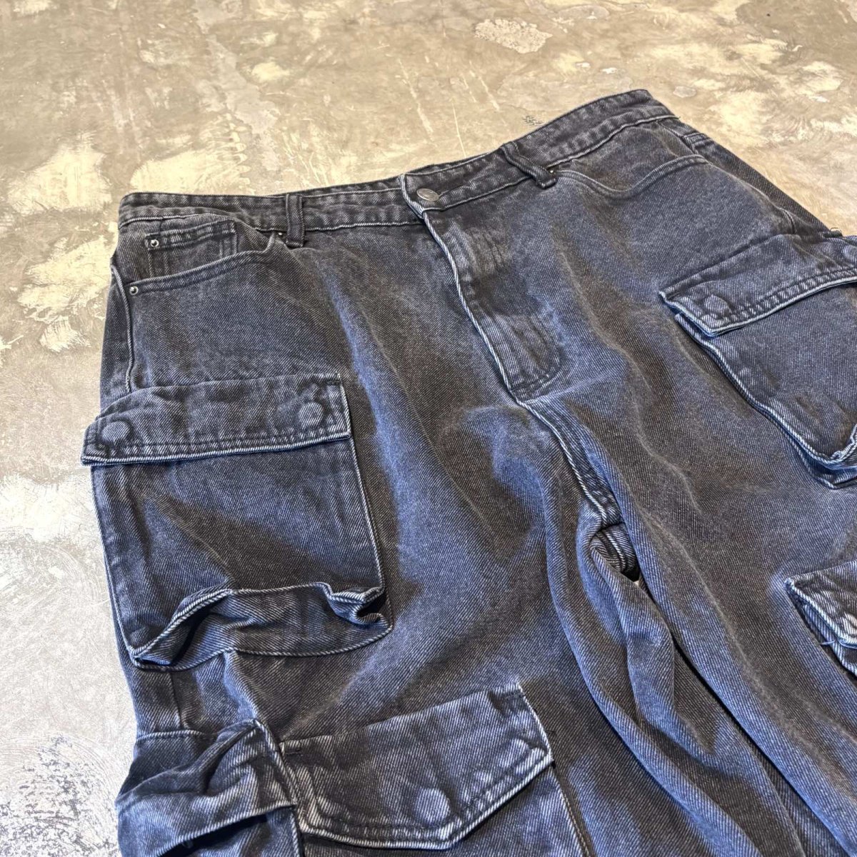 画像3: MULTI POCKET BLACK DENIM WIDE PANTS / W33 (3)