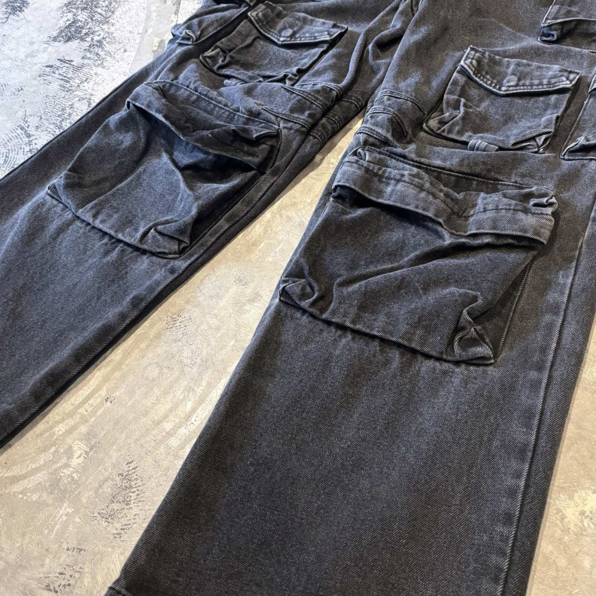 画像6: MULTI POCKET BLACK DENIM WIDE PANTS / W33 (6)