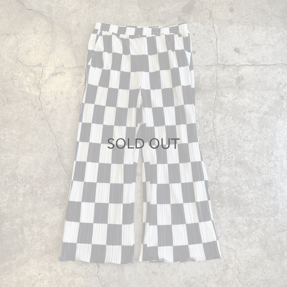 画像1: MONOCHROME CHECKER PATTERN PLEATS DESIGN WIDE PANTS / W29~W37(L) (1)