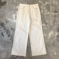 画像1: WHITE COLOR STUDS DECORATIVE WIDE SILHOUETTE PANTS / W33 (1)