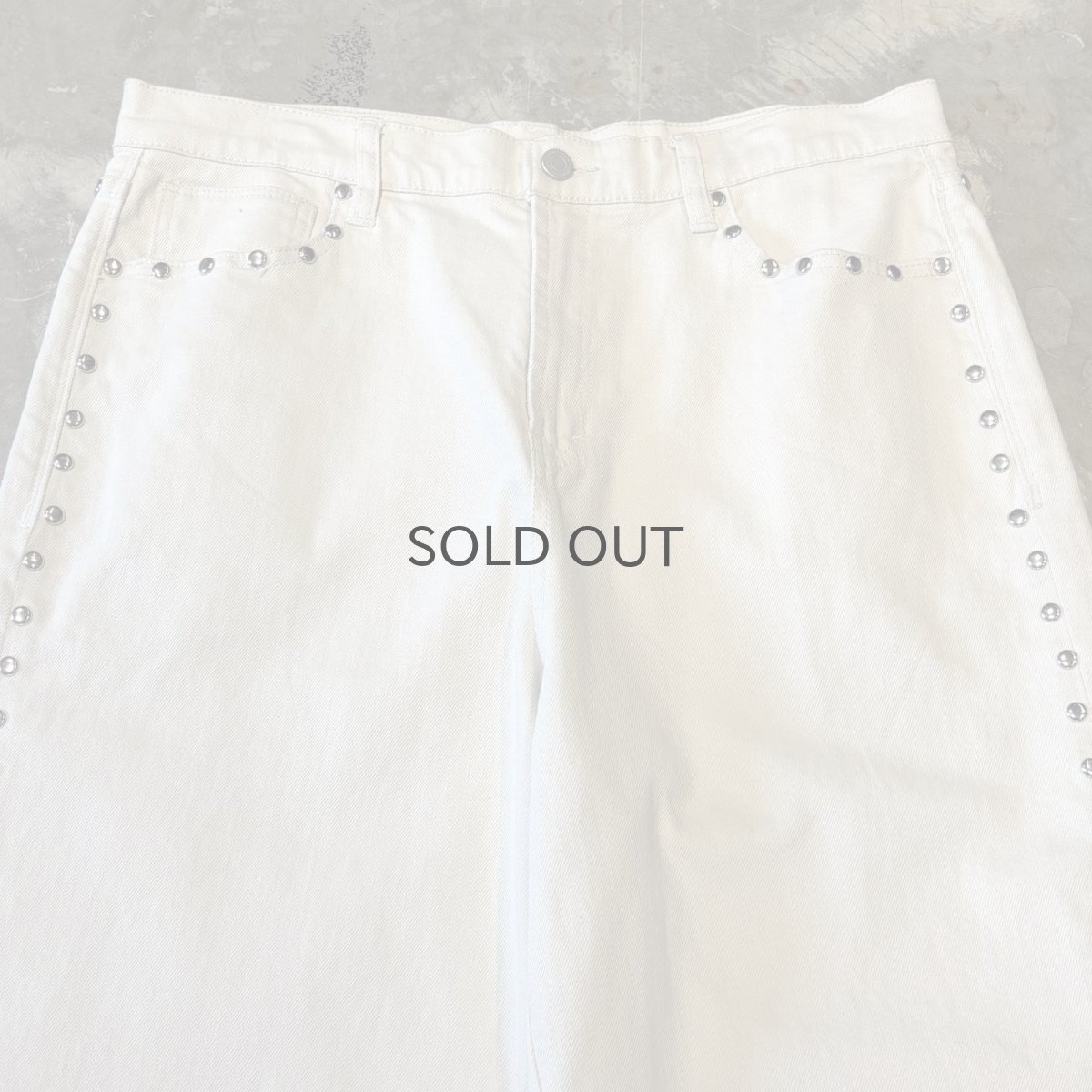 画像10: WHITE COLOR STUDS DECORATIVE WIDE SILHOUETTE PANTS / W33 (10)