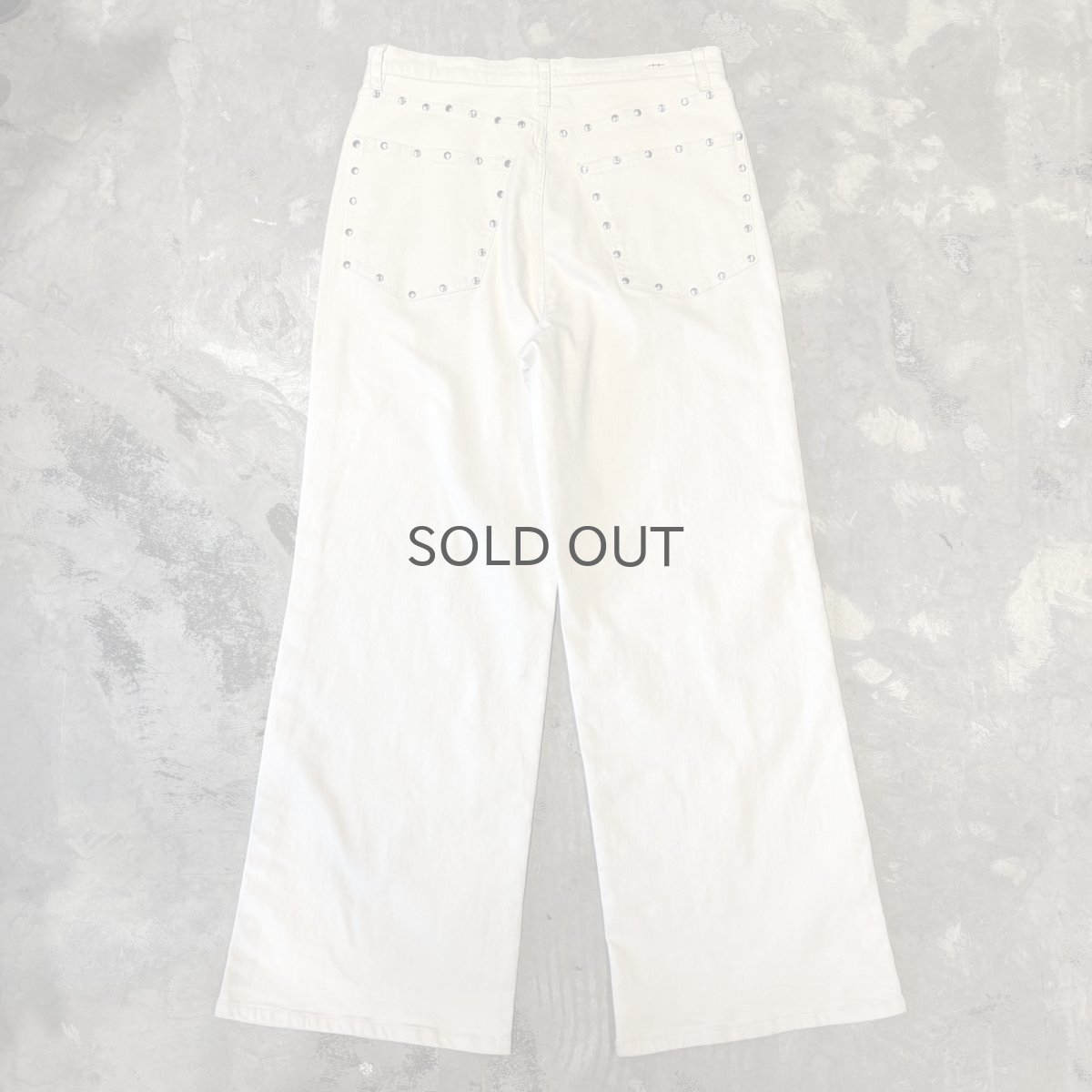画像2: WHITE COLOR STUDS DECORATIVE WIDE SILHOUETTE PANTS / W33 (2)