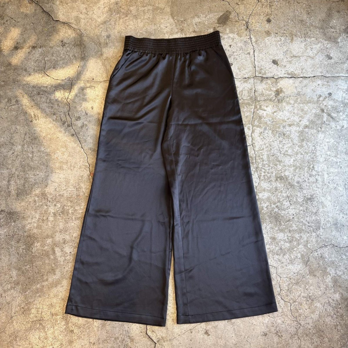 画像1: BLACK COLOR LUSTER DESIGN WIDE PANTS / W30~W35 (1)