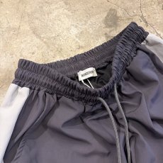 画像10: 【WONDERGROUND】SIDE COLOR LACE UP WIDE NYLON PANTS / GREY / OS (10)