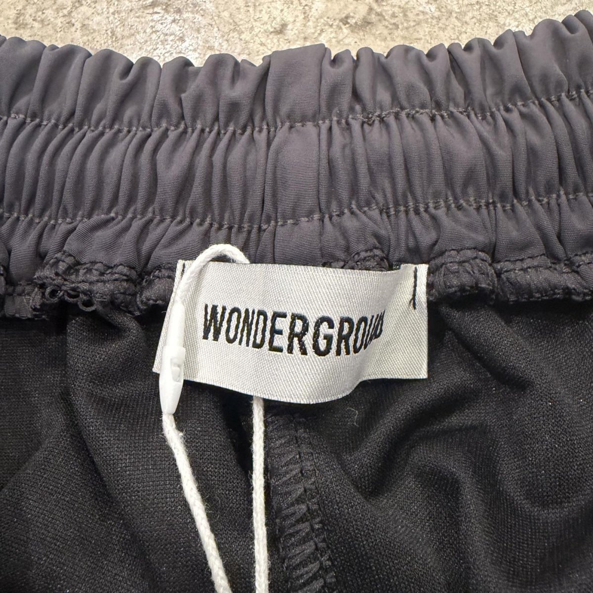 画像13: 【WONDERGROUND】SIDE COLOR LACE UP WIDE NYLON PANTS / GREY / OS (13)