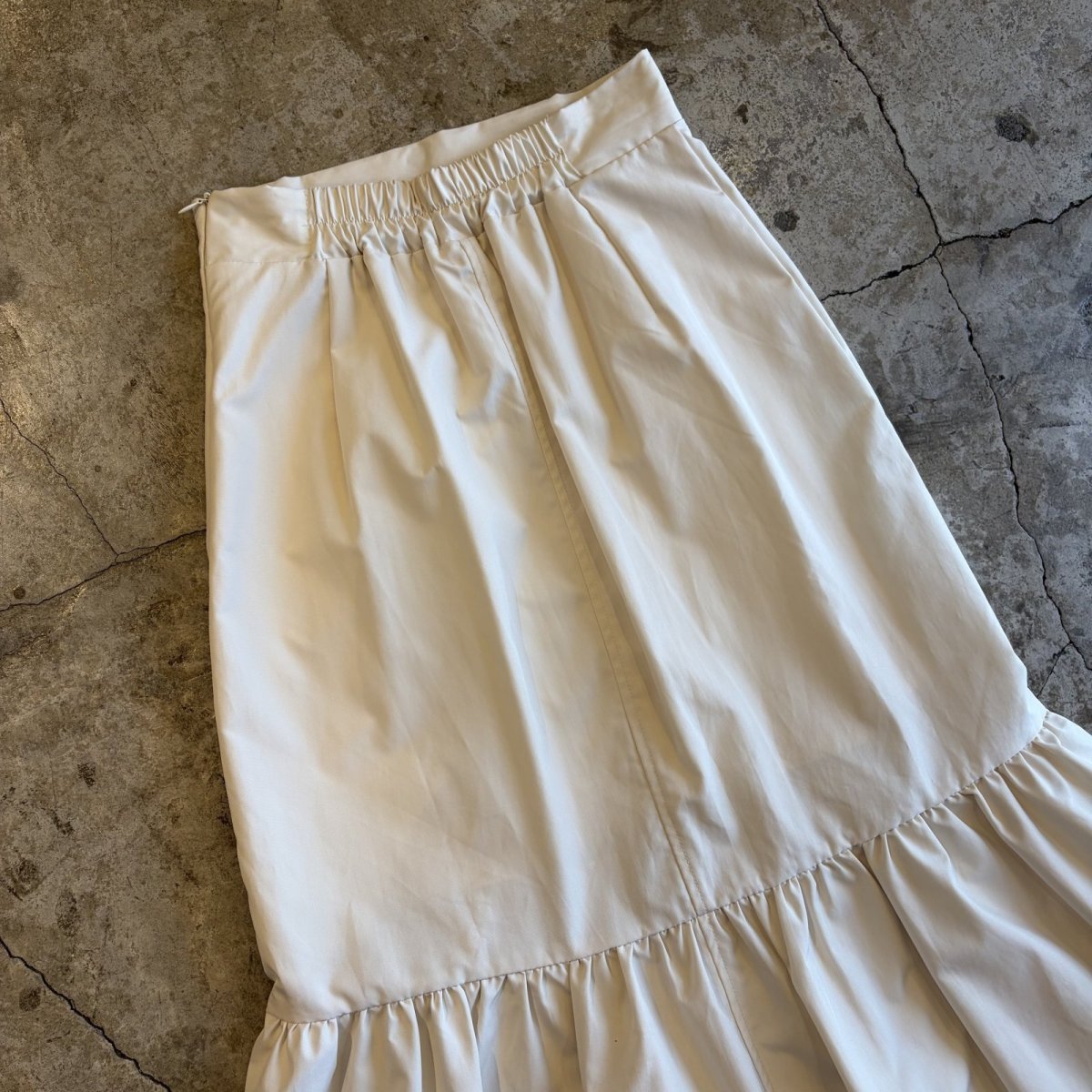 画像10: FRONT DRAW CORD DESIGN TIERED MERMAID SKIRT / W25~W28 (10)