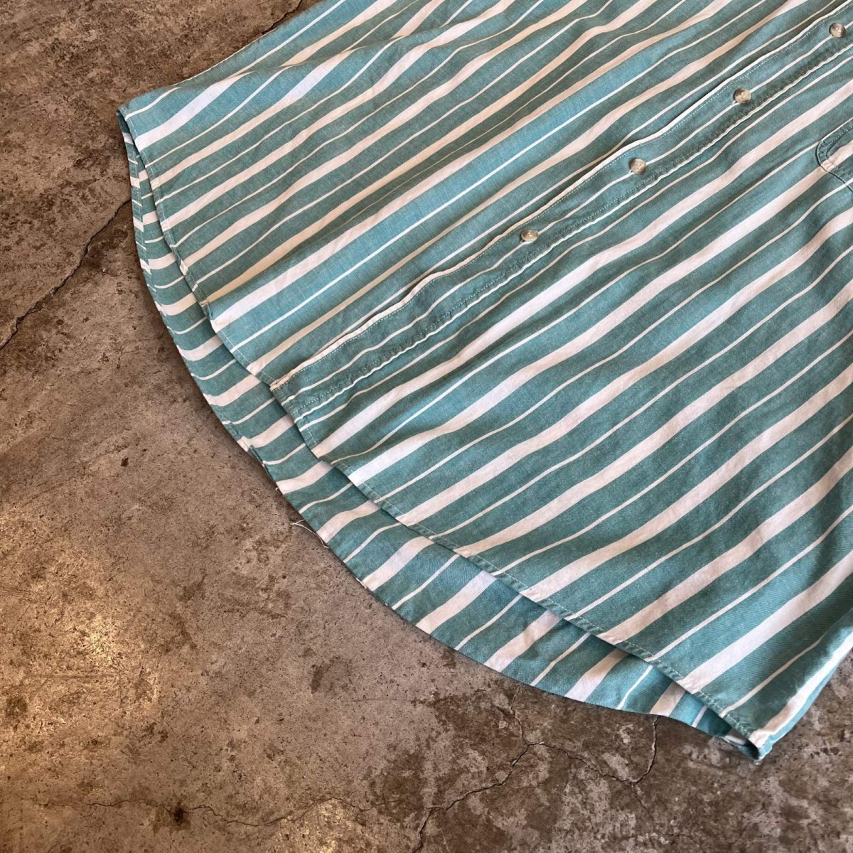 画像4: V NECK ONE POCKET DESIGN STRIPE PATTERN L/S SHIRT / Ladies XL (4)
