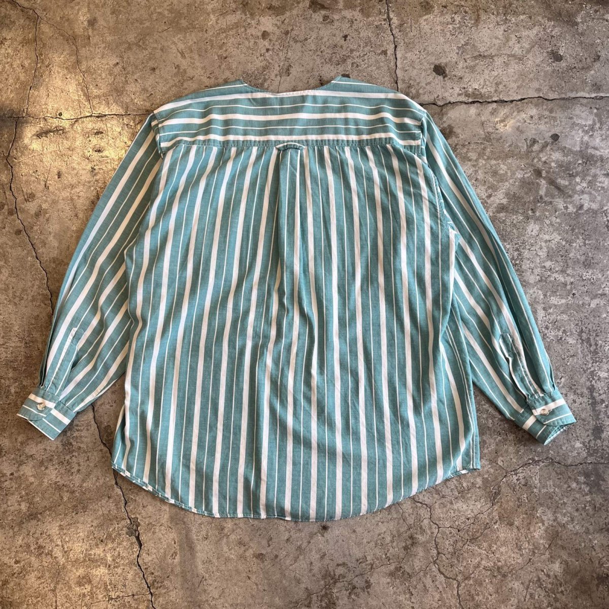 画像2: V NECK ONE POCKET DESIGN STRIPE PATTERN L/S SHIRT / Ladies XL (2)