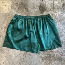 画像2: SIDE POINT LACE DESIGN LUSTER COLOR SHORT PANTS / W25~W35(L) (2)