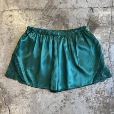 画像1: SIDE POINT LACE DESIGN LUSTER COLOR SHORT PANTS / W25~W35(L) (1)