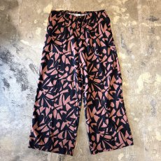 画像1: ALL OVER ARTISTIC PATTERN WIDE SILHOUETTE PANTS / FREE (1)