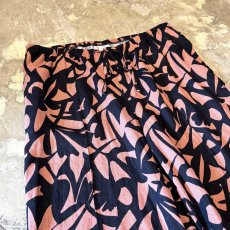 画像3: ALL OVER ARTISTIC PATTERN WIDE SILHOUETTE PANTS / FREE (3)