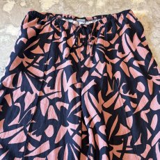 画像10: ALL OVER ARTISTIC PATTERN WIDE SILHOUETTE PANTS / FREE (10)