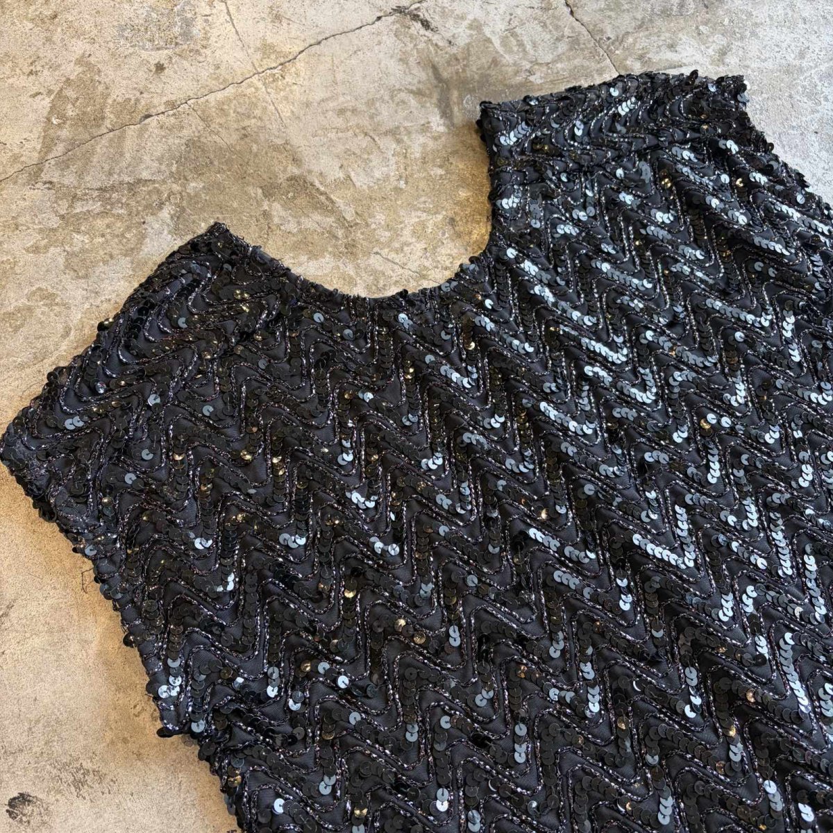 画像3: ALL OVER BLACK COLOR SEQUINS DESIGN N/S TOPS / Ladies M (3)